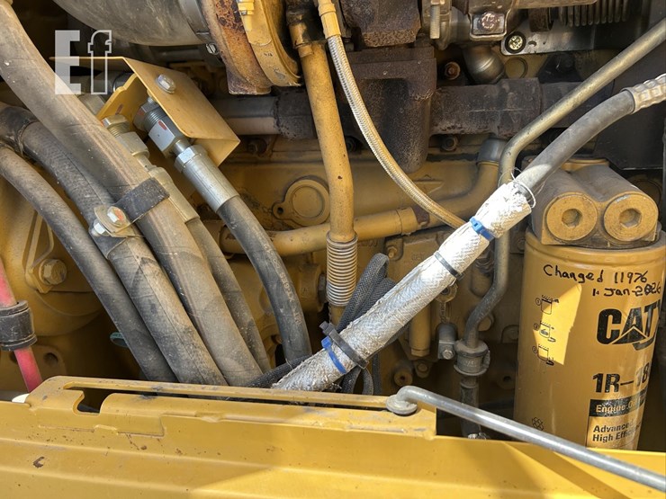 2011-caterpillar-140m2-awd-image-45