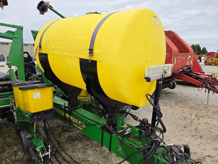 1997-john-deere-1760-image-3