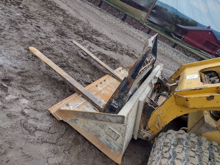 caterpillar-279d-image-18