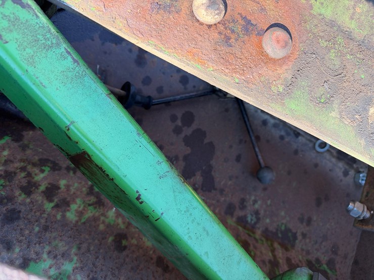 john-deere-158-image-3
