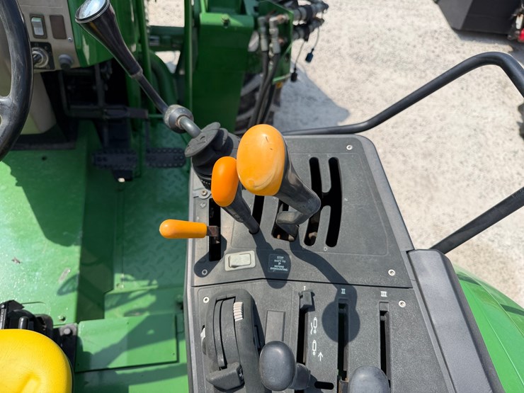 john-deere-6320l-image-12