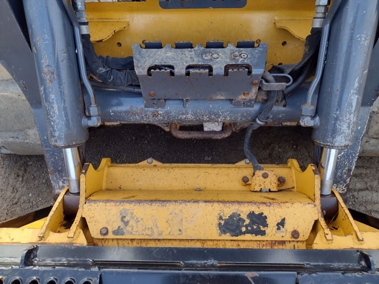 deere-333g-image-21