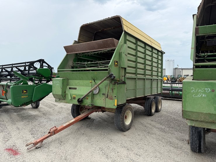 john-deere-714a-image-10