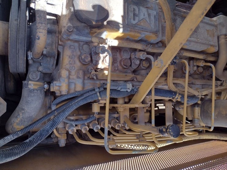 caterpillar-d4c-image-14