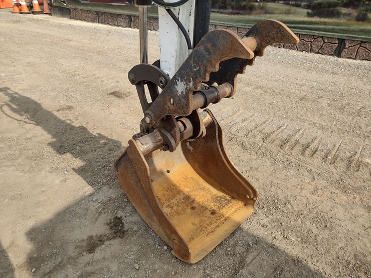 bobcat-e32-image-22