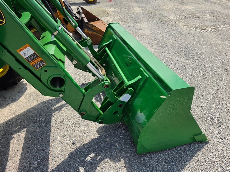 2022-john-deere-5090e-image-24