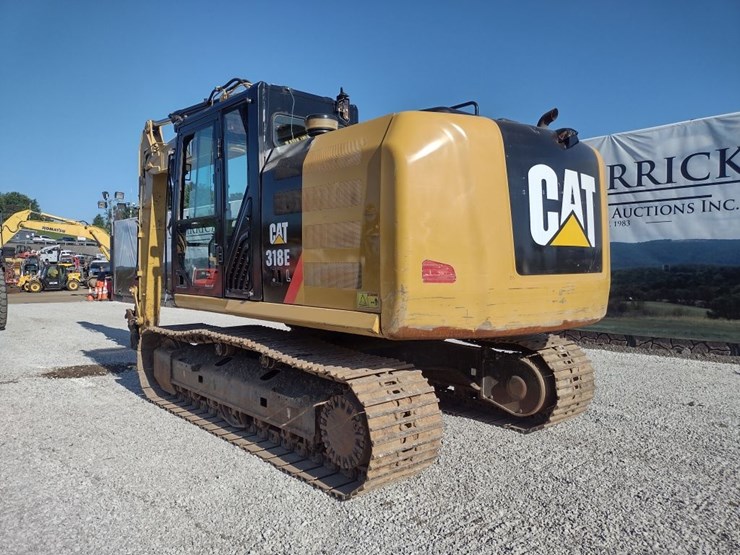 caterpillar-318e-image-41