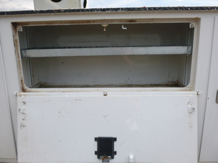 peterbilt-337-image-38