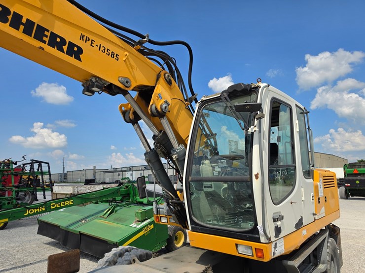 2006-liebherr-a900c-image-6