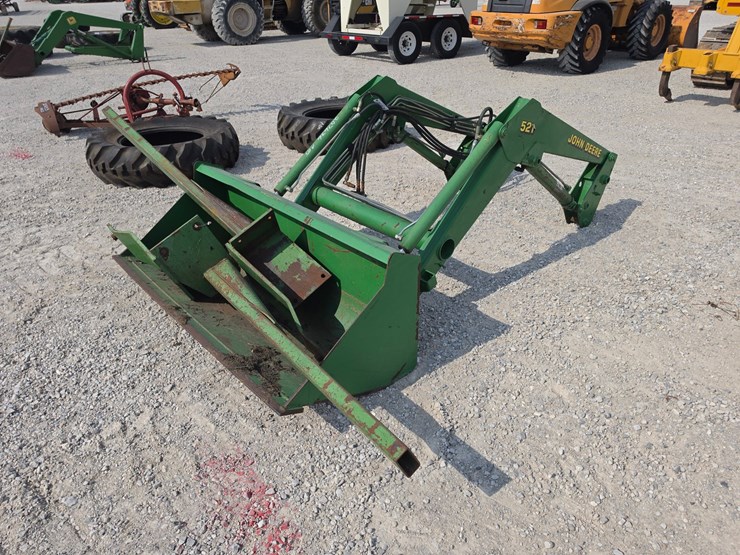 john-deere-521-image-1