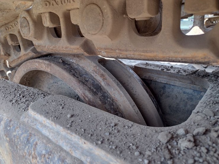 volvo-ec240cl-image-18