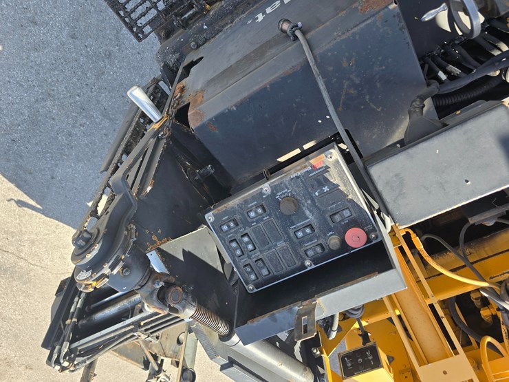 2004-blaw-knox-pf4410-image-73