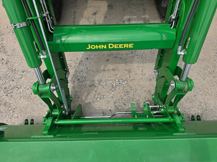 2019-john-deere-6130m-image-5