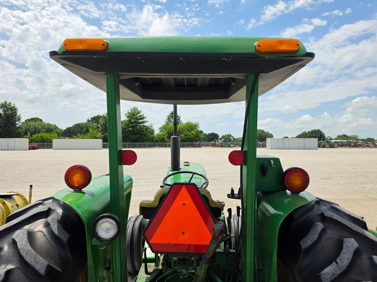 1976-john-deere-2640-image-13