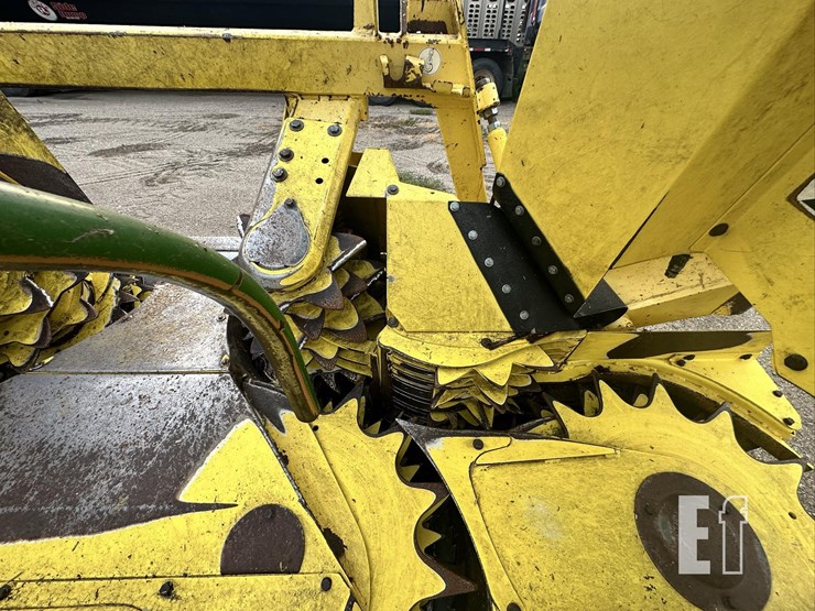 2003-john-deere-686-image-15