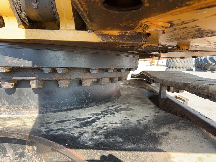 2015-caterpillar-326fl-image-35