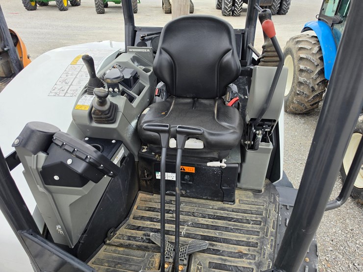 2023-bobcat-e42-image-9