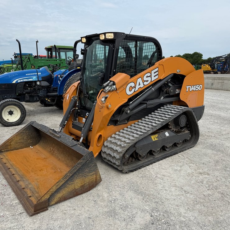 2019 CASE TV450