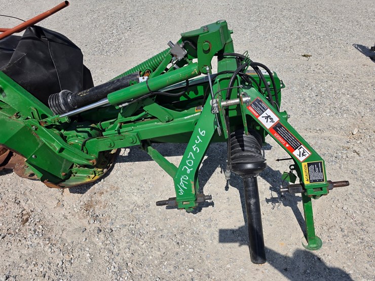 2020-john-deere-r240-image-2
