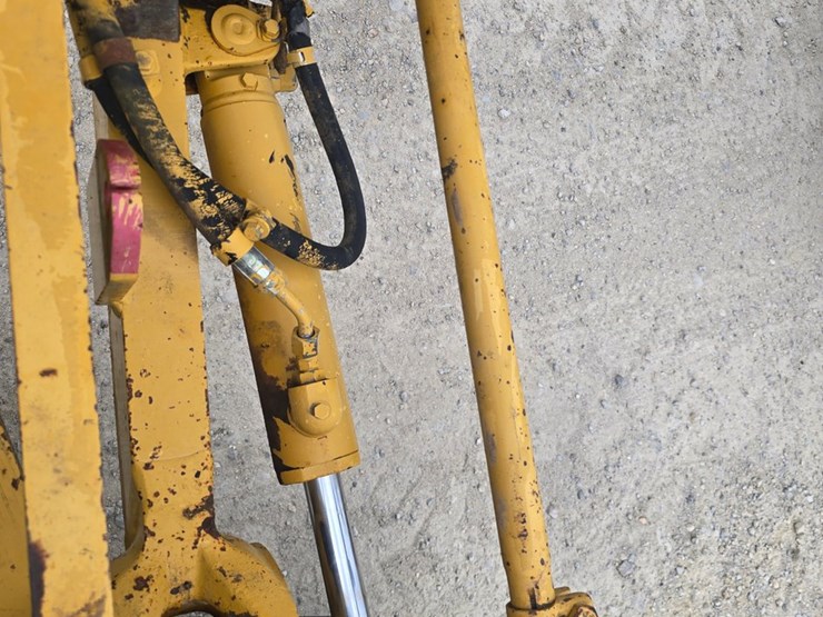 2007-caterpillar-12h-image-38
