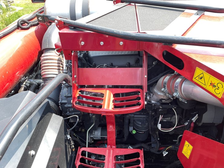 2018-case-ih-7240-image-96