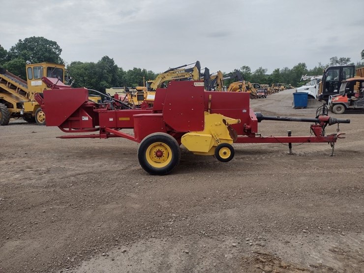 6-new-holland-570-image-3