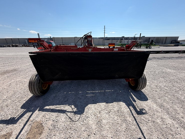 2009-new-holland-h7550-image-8