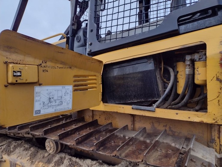caterpillar-d5k-xl-image-19