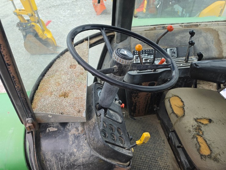 john-deere-4040-image-16