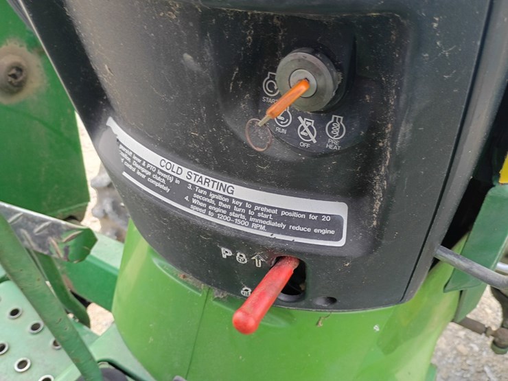 1992-john-deere-870-image-28