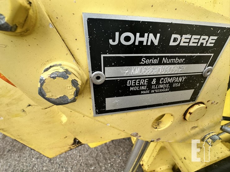 2003-john-deere-686-image-23