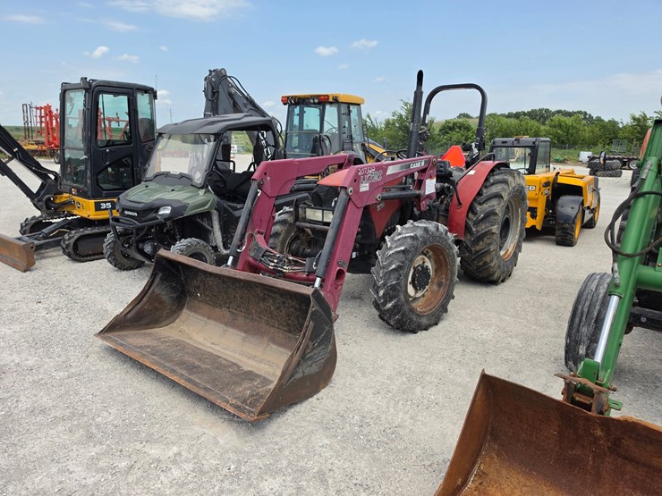 case-ih-jx1070c-image-1