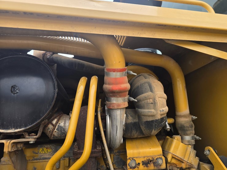 2007-caterpillar-12h-image-77