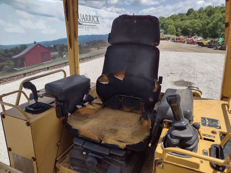 caterpillar-d4c-image-11