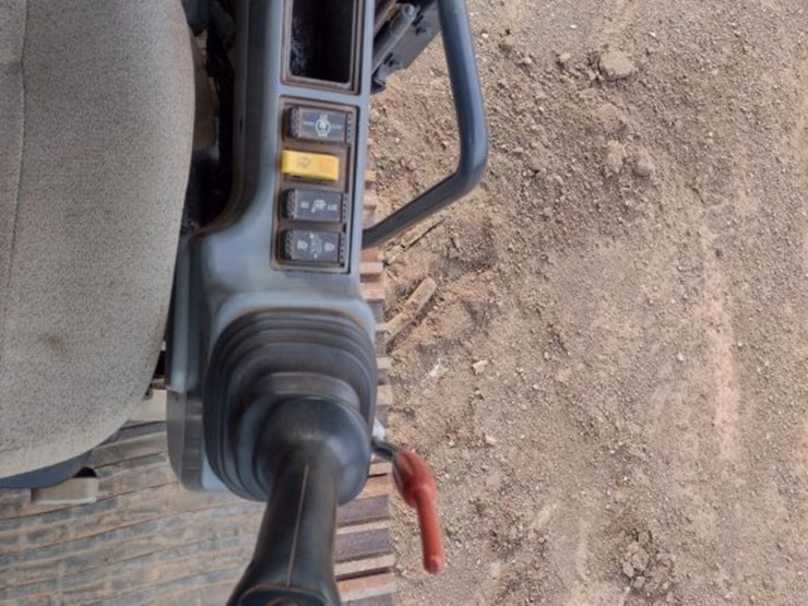 deere-210g-lc-image-9