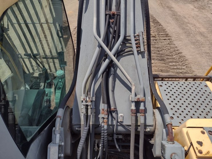 volvo-ec240cl-image-45