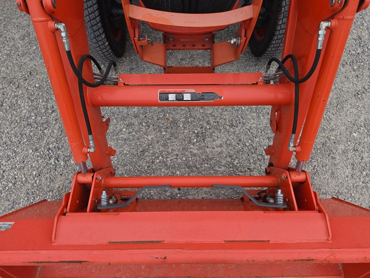 2021-kubota-l4701-image-5