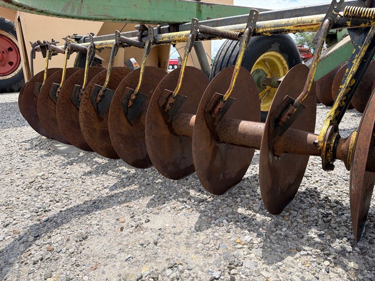 john-deere-210-image-6