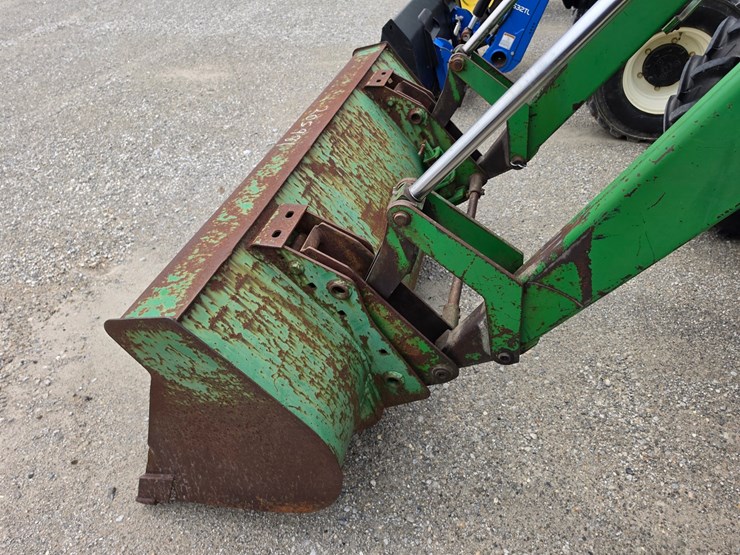2000-john-deere-6210-image-5