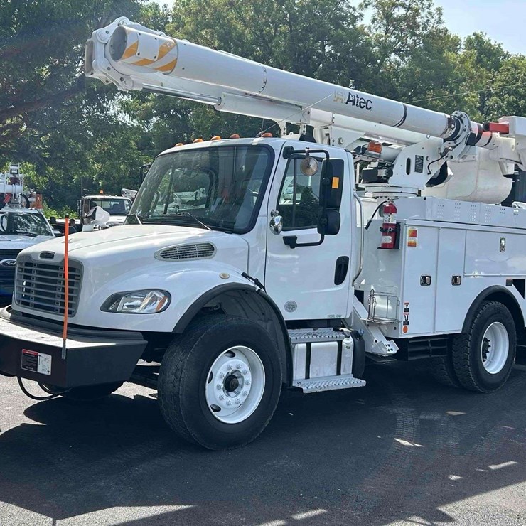 2019 FREIGHTLINER M2 106
