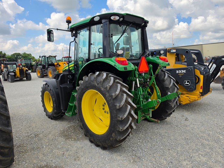 2022-john-deere-6120m-image-11
