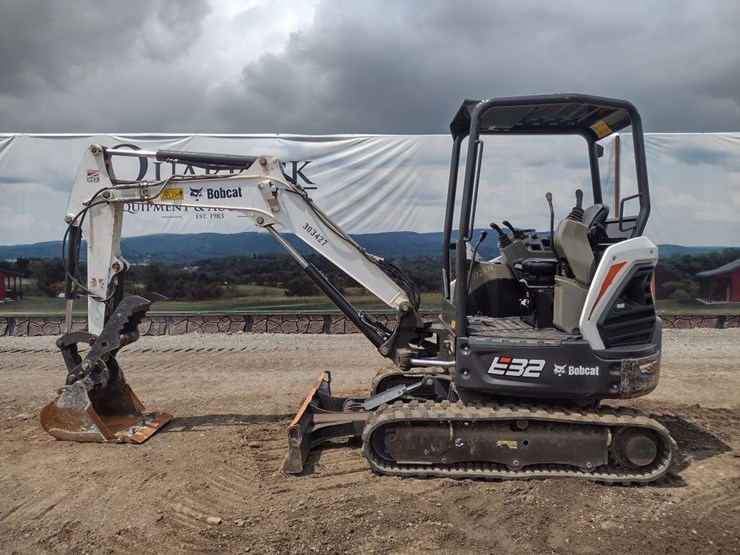 bobcat-e32i-image-1