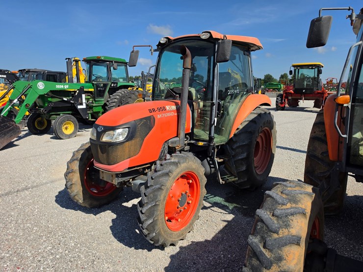 2016-kubota-m7060-image-1