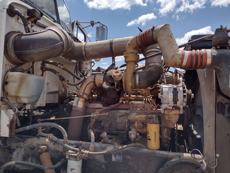 peterbilt-357-image-33
