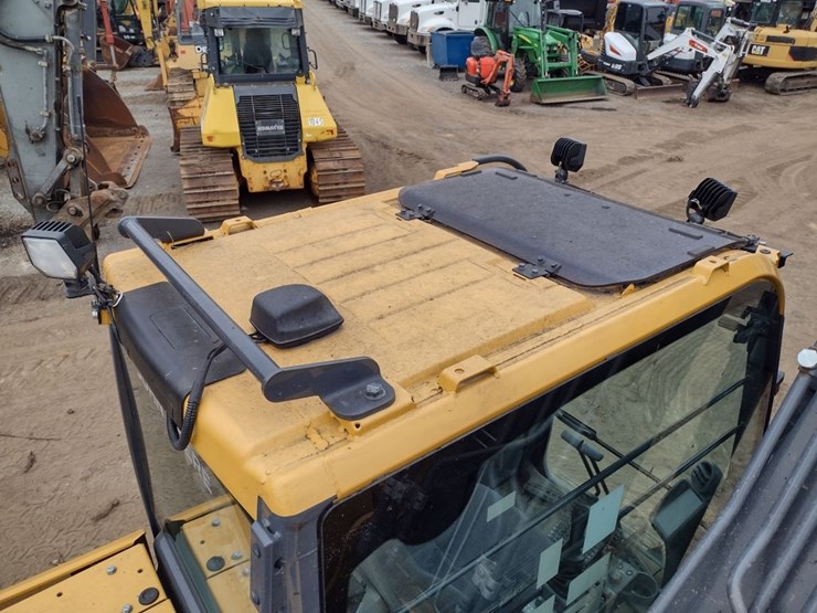 john-deere-24-image-36