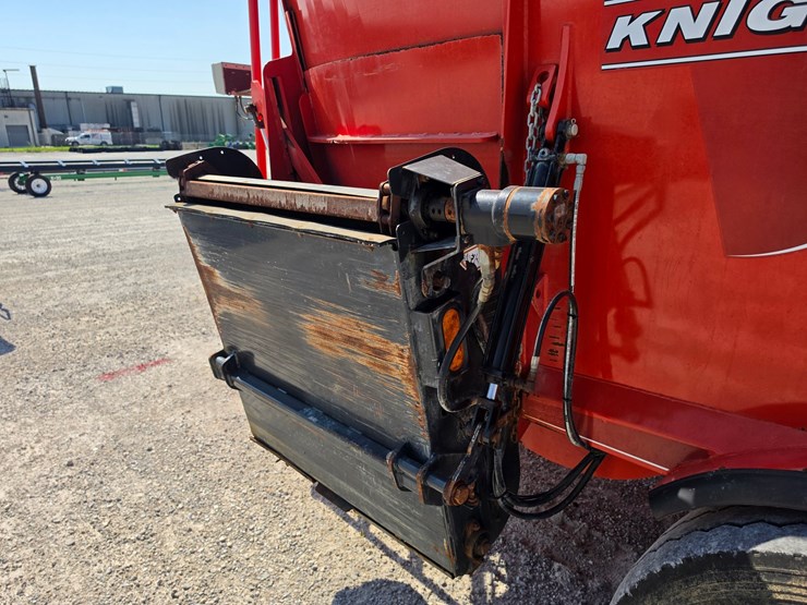 2018-kuhn-knight-vt156-image-6