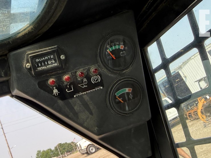 2016-bobcat-s70-image-20