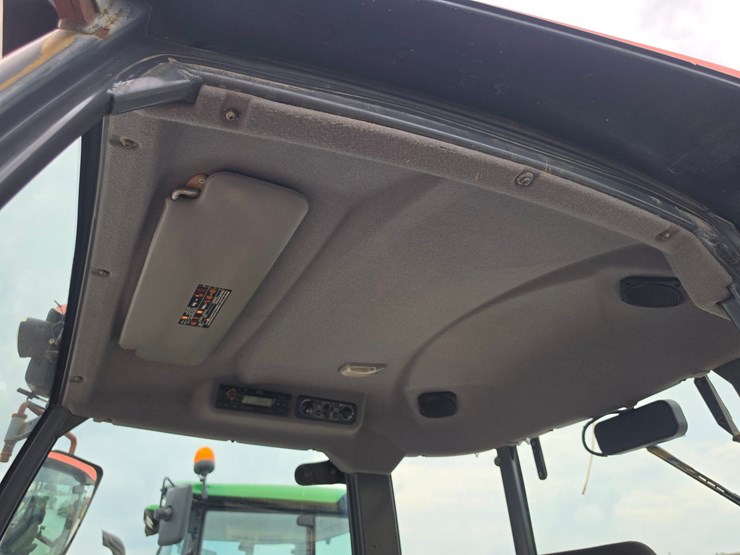 2016-kubota-m7060-image-10