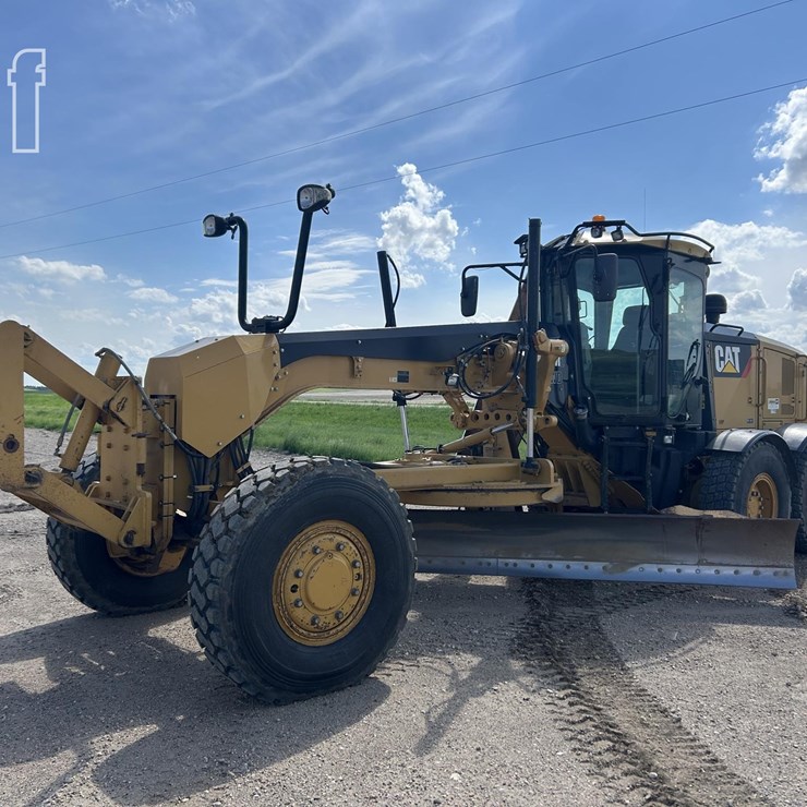 2011 CATERPILLAR 140M2 AWD