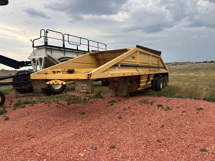 1996-load-line-mfg.-trailer-image-1